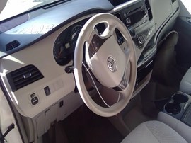 2014 TOYOTA SIENNA, WHITE, LE MODEL, 3.5L, AT, FWD,  Z26287